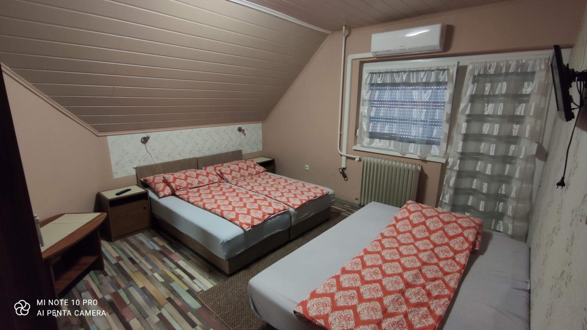 Apartman Aniko Vendeghaz Гаркань Екстер'єр фото