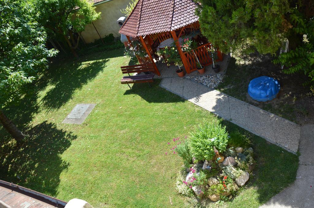 Apartman Aniko Vendeghaz Гаркань Екстер'єр фото