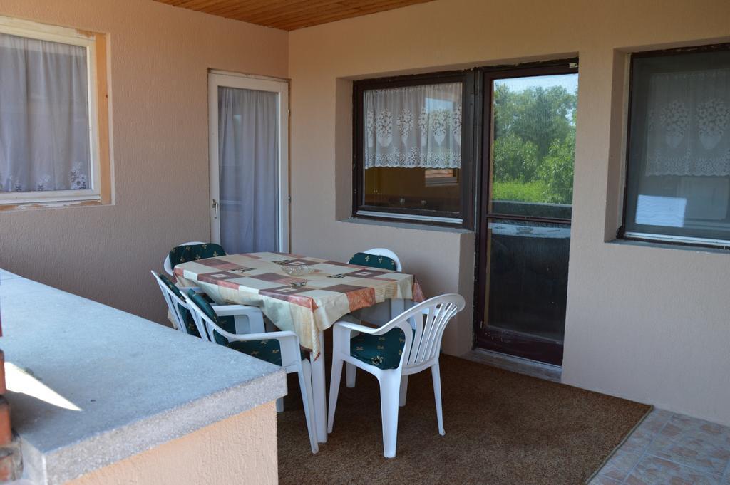 Apartman Aniko Vendeghaz Гаркань Екстер'єр фото